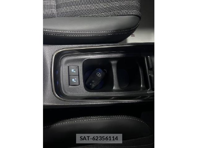 Toyota AQUA 2021-09 8284765-15