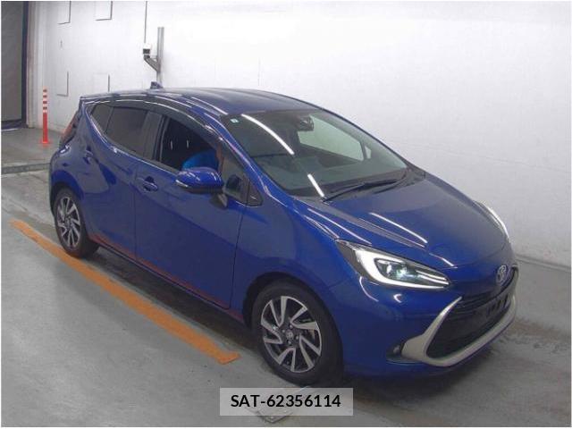 Toyota AQUA 2021-09 8284765-3
