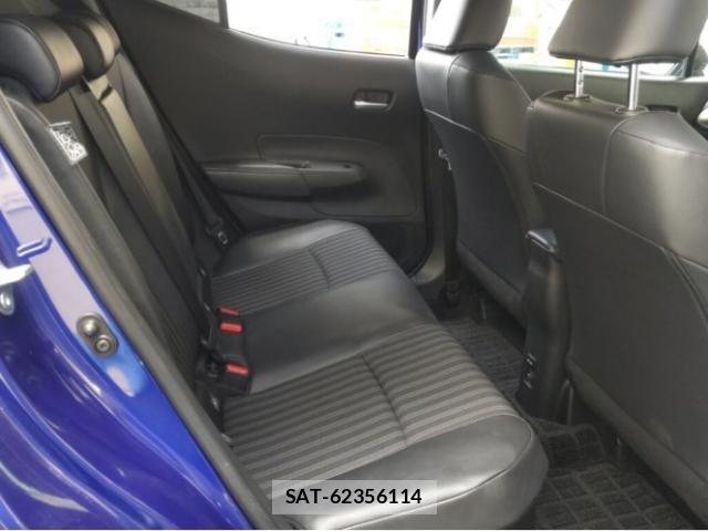 Toyota AQUA 2021-09 8284765-5