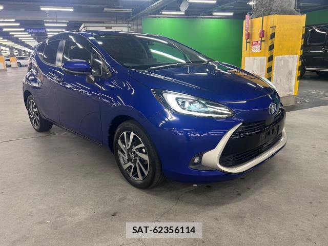 Toyota AQUA 2021-09 8284765-6