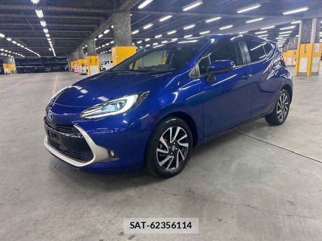 Toyota AQUA 2021-09 8284765-7