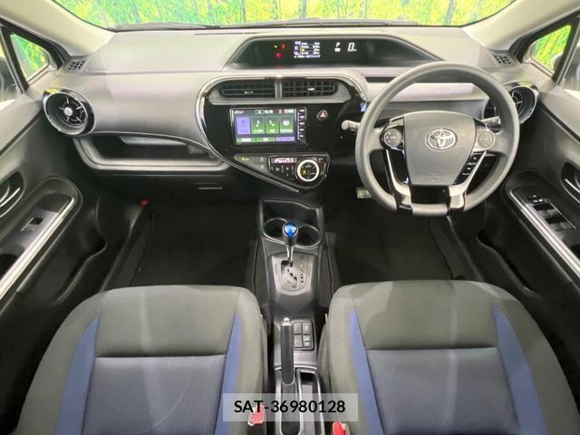 Toyota AQUA 2021-06 8284928-1