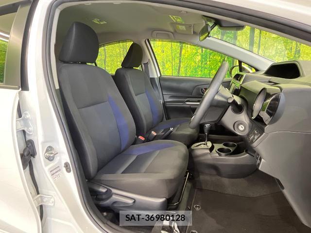 Toyota AQUA 2021-06 8284928-7