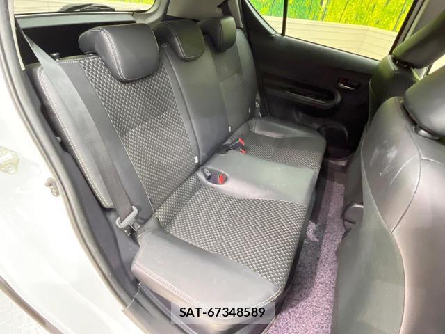 Toyota AQUA 2018-02 8284950-8