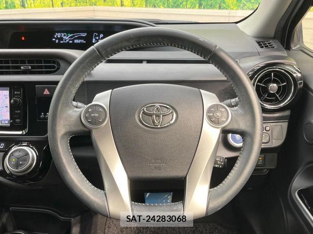 Toyota AQUA 2015-10 8284960-10