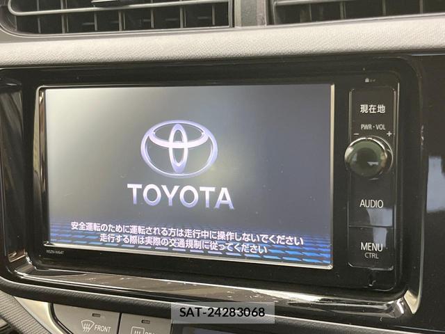 Toyota AQUA 2015-10 8284960-2