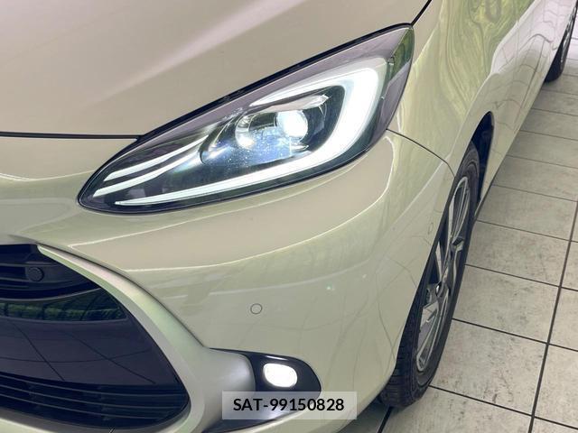Toyota AQUA 2021-07 8285160-11