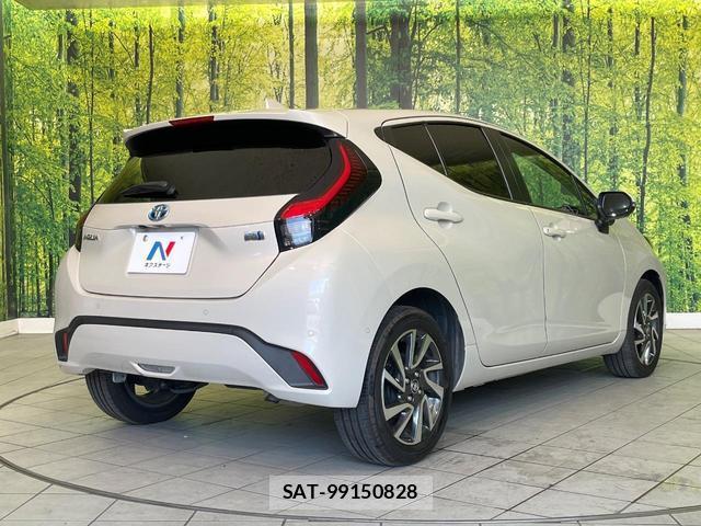 Toyota AQUA 2021-07 8285160-16