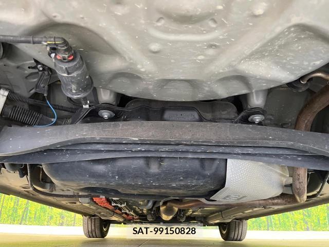 Toyota AQUA 2021-07 8285160-19