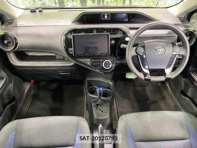 Toyota AQUA 2017-11 8285357-1