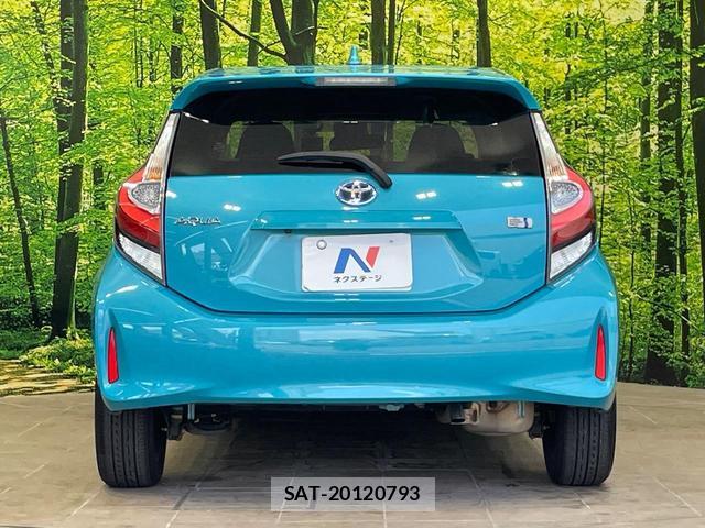 Toyota AQUA 2017-11 8285357-14