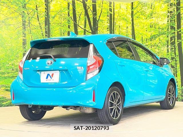 Toyota AQUA 2017-11 8285357-16