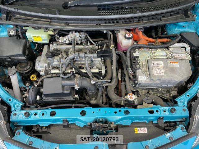 Toyota AQUA 2017-11 8285357-17