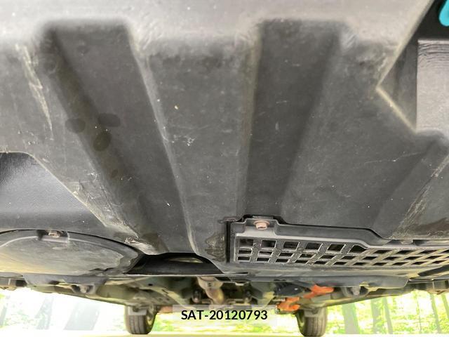 Toyota AQUA 2017-11 8285357-18