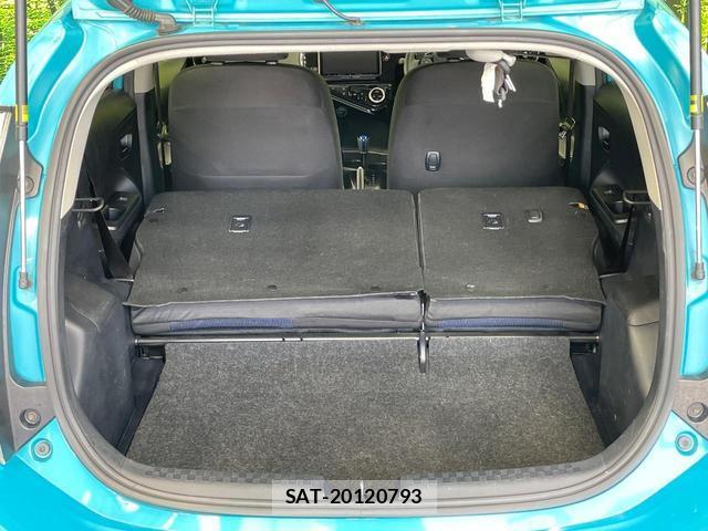 Toyota AQUA 2017-11 8285357-9