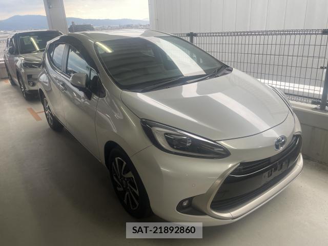 Toyota AQUA 2024-07 8285377-0