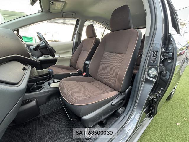 Toyota AQUA 2012-12 8285481-9