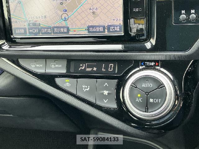 Toyota AQUA 2015-12 8285588-9