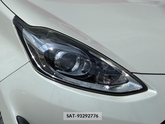 Toyota AQUA 2018-08 8285602-10