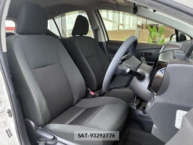Toyota AQUA 2018-08 8285602-15