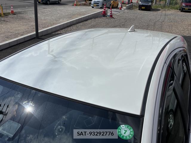 Toyota AQUA 2018-08 8285602-9