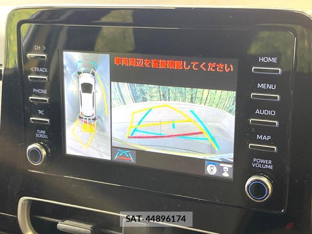 Toyota AQUA 2022-07 8285617-3