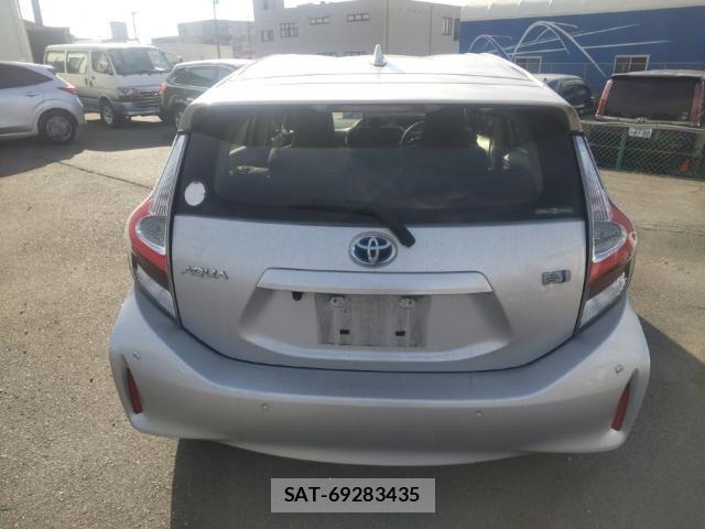Toyota AQUA 2021-08 8285685-1