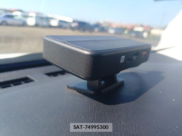 Toyota AQUA 2015-07 8285689-16