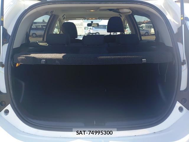 Toyota AQUA 2015-07 8285689-7