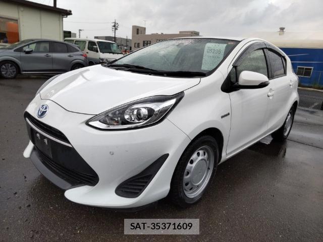 Toyota AQUA 2019-07 8285690-0