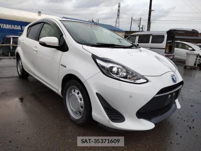 Toyota AQUA 2019-07 8285690-3