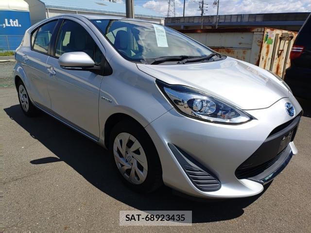 Toyota AQUA 2021-07 8285691-3