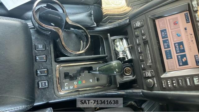 Toyota ARISTO 2002-11 8280630-13