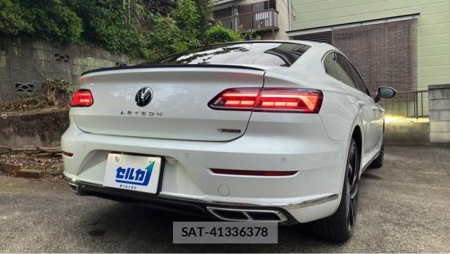 VolksWagen ARTEON 2022-09 8281114-12
