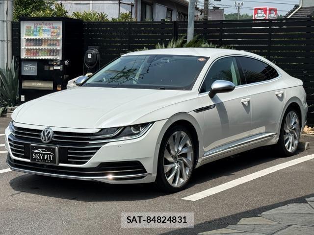 VolksWagen ARTEON 2018-10 8282539-9