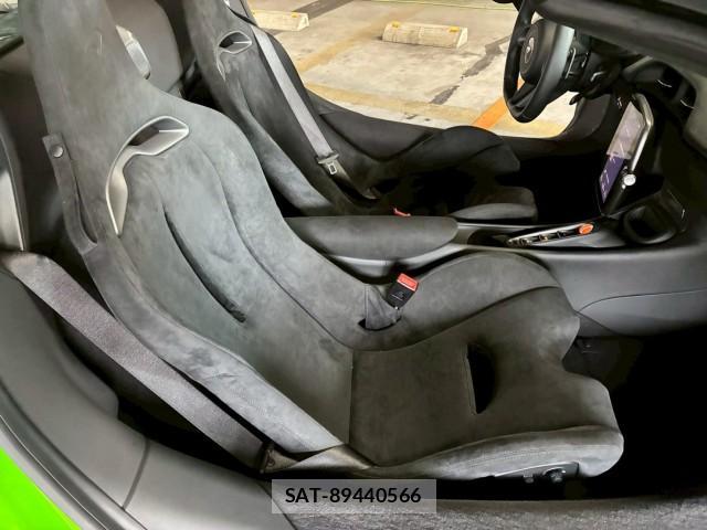 McLaren Artura 2024-12 8283102-3