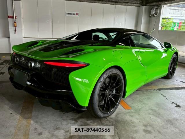 McLaren Artura 2024-12 8283102-7