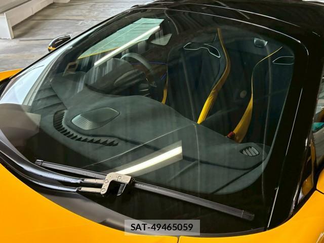 McLaren Artura 2026-05 8283103-13