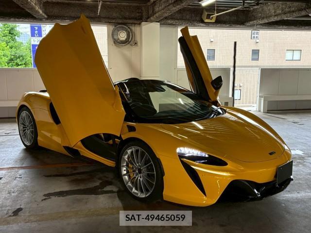 McLaren Artura 2026-05 8283103-4