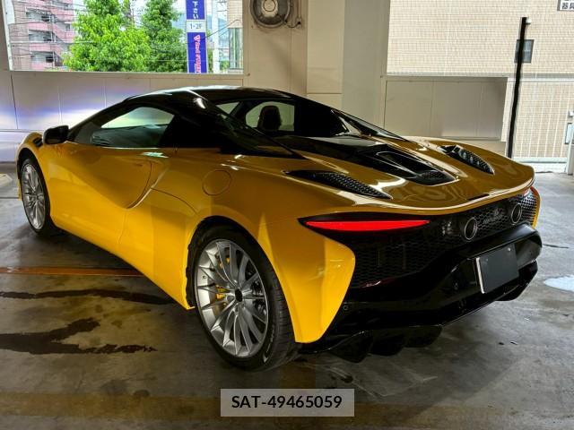 McLaren Artura 2026-05 8283103-6