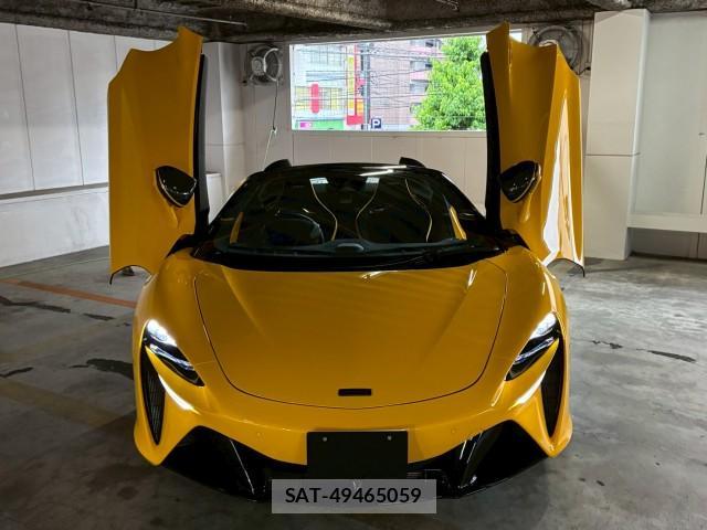 McLaren Artura 2026-05 8283103-7
