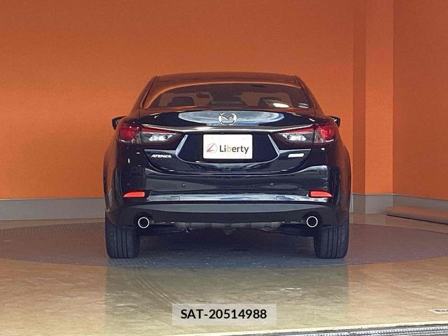 Mazda ATENZA 2017-08 8280106-6