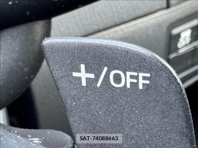 Mazda ATENZA WAGON 2014-01 8280380-6