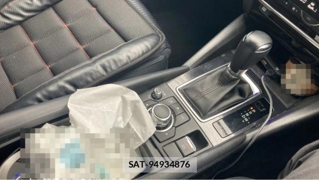 Mazda ATENZA WAGON 2016-01 8281583-14