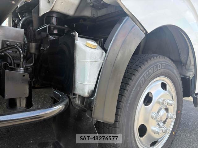 Nissan ATLAS 2012-05 8280293-18