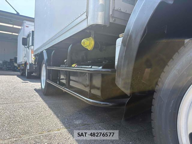 Nissan ATLAS 2012-05 8280293-19