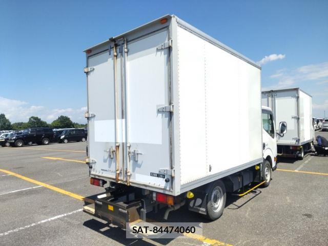 Nissan ATLAS 2020-04 8283719-1