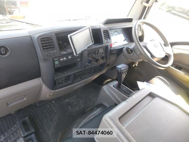 Nissan ATLAS 2020-04 8283719-2