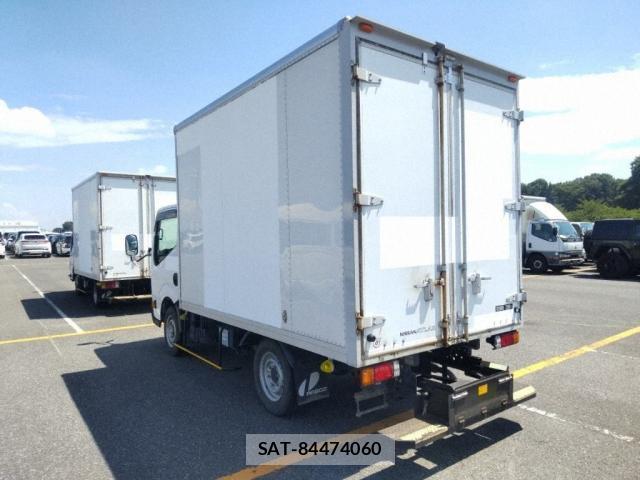 Nissan ATLAS 2020-04 8283719-4