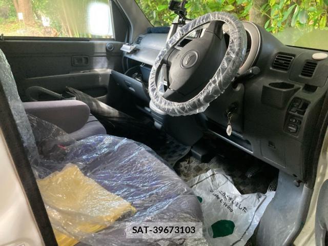 Daihatsu ATRAI WAGON 2007-09 8283268-7
